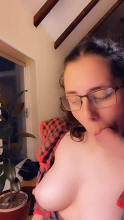 2022 Holiday Sale! $3 OnlyFans &amp; 50% OFF SexySaffron.com! <3