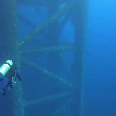 You &ldquo;enjoyed&rdquo; my oil rig pics yesterday, so here&rsquo;s a gif. I love the way the structure emerges from the blue as we approach.