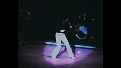 Elvis performing live in Las Vegas, August 1971