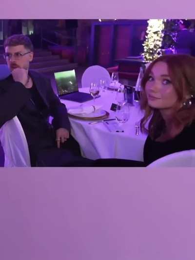 Rewi will Julia heiraten 