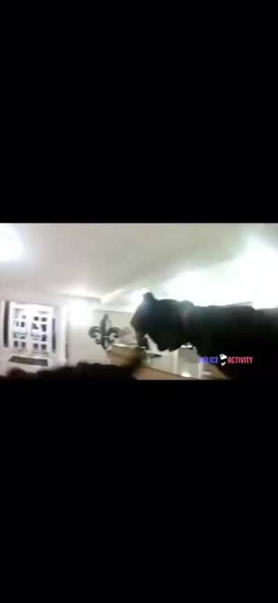 Racist Karen chases cop with scissors