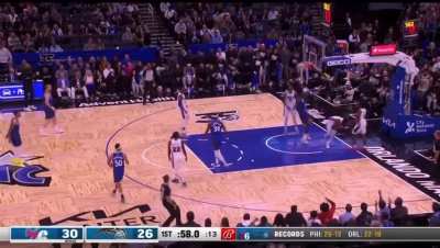 [Highlight] Jonathan Isaac gets the offensive rebound and slams it on top of Embiid