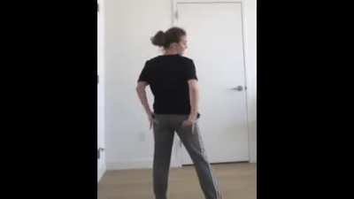 Camren Bicondova's fat butt compilation w sound