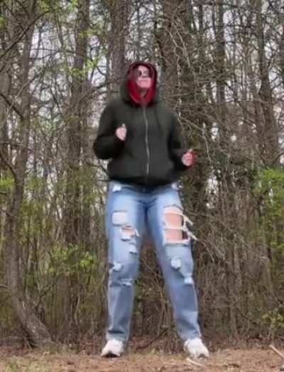 DAMN THOSE THIGHS 😍