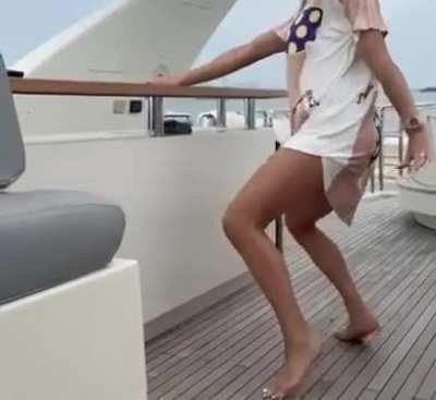 "🪬🔮 🧅 🍾⚓️😈 ♈️ 🫶🏻😻🦷💄🧜🏻&zwj;♀️👛👑👙👯🧙🏻&zwj;♀️🦋🦄🕸️🦈🪼🦚🪽🌻🌼🌸🪸⚡️🪐🍉🍣🥂🏹🧘🏼&zwj;♀️🎼🛥️🏝️" - Charlotte Flair | Instagram July 5, 2025