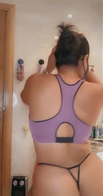 Should a 40yr mom doing nude selfies in her bathroom and post them on Reddit ? 🤷🏽&zwj;♀️ (40f) (OC)