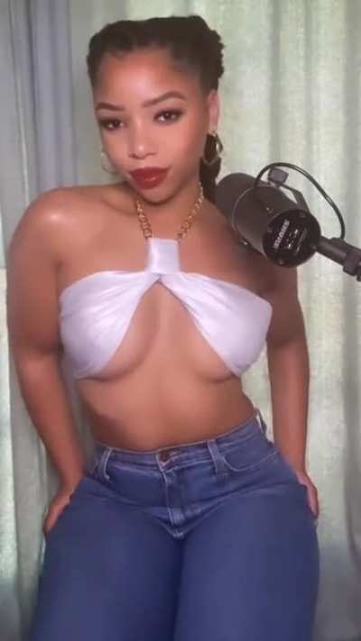 👀