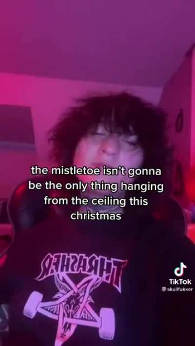 Tw // suicide Idk what side of tiktok I&rsquo;m on but this is hilarious to me