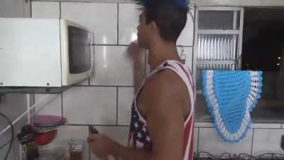 Foi s&oacute; um soquinho ali no vidro