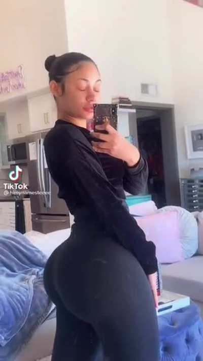 Pixar mom level thighs