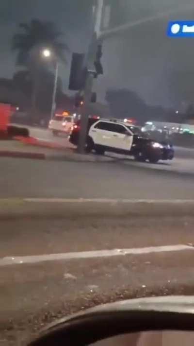 SUV repeatedly ramming into a Los Angeles County sheriff deputy&acirc;s patrol vehicle