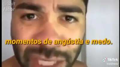 Ele teve que mamar os desenvolvedores por um m&ecirc;s 😞✊