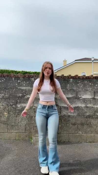 Laura_anne_tiktok - Video #9974