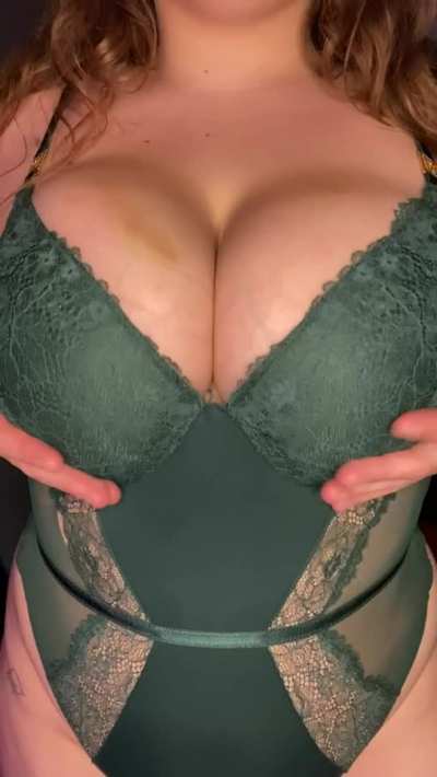 wish they were bouncing on your cock 😇