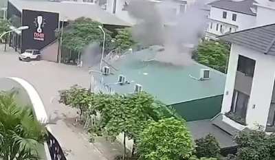 The outdoor unit of the air conditioner exploded