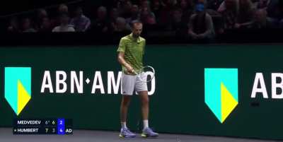 Medvedev kicks billboard at the ABN AMRO Open in rage