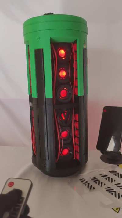 Built my own BT-7274 battery from Titanfall! The details? Chef&rsquo;s kiss Who&rsquo;s hyped to see it light up?