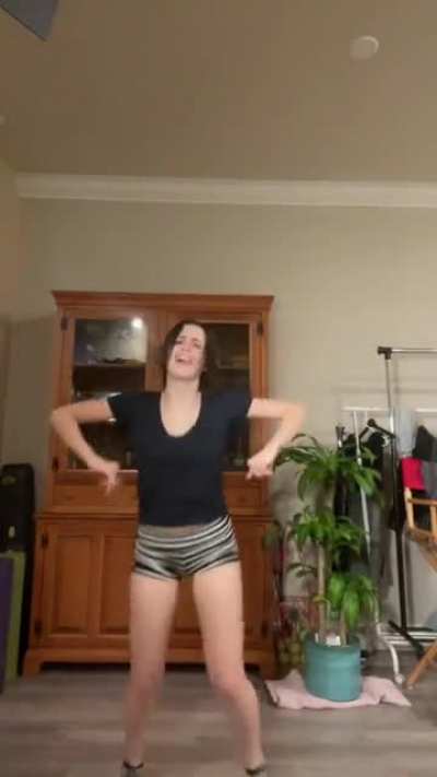 Laura Marano