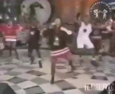Ahh a TV dos anos 90!