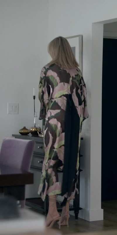 Brenda Strong (62) In 'Unprisoned S01E01 (2023)'