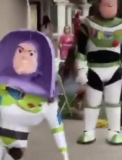 Okay, so we&rsquo;ve got a buzz lightyear pinata and a buzz lightyear actor... kid&rsquo;ll love this