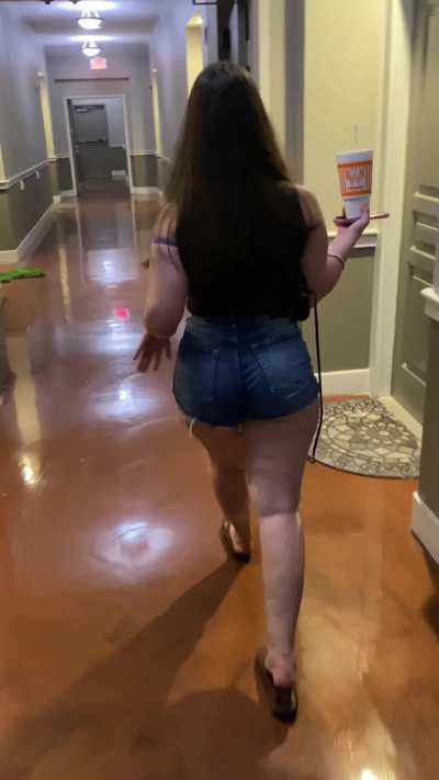Cheating wife tells her husband she&rsquo;s going out with her friends but she pulled up to take this BWC
