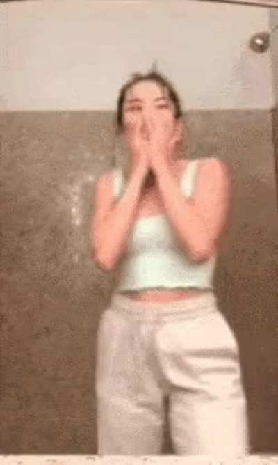 Was on periscope. Anyone know her name.