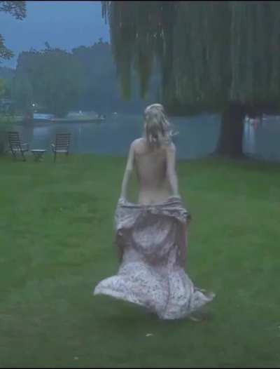 Vanessa Kirby showing her nice butt in Queen &amp;amp; Country (2014) - slowed at 60fps