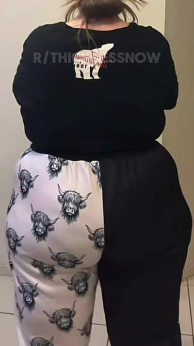 Sexy BBW Booty Flex 😩🤤😋