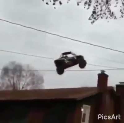 When she says her parents aren&rsquo;t home