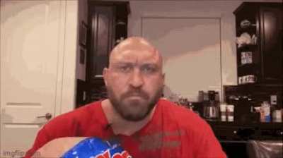 This man eating chips was funny