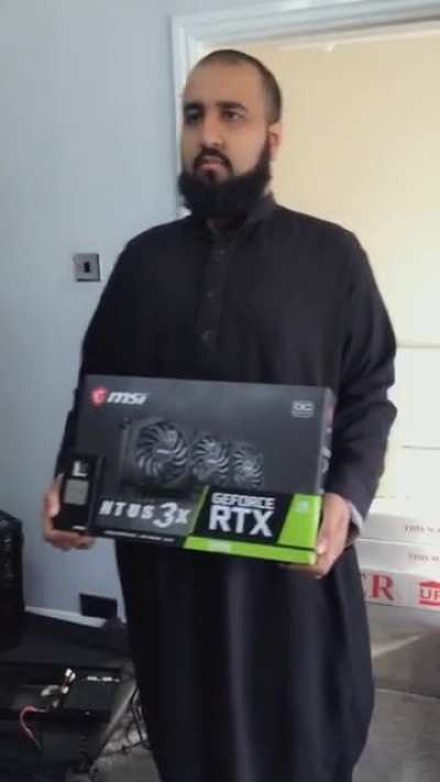 “Blessed are the pcmr who inherit the 4K 60fps !”