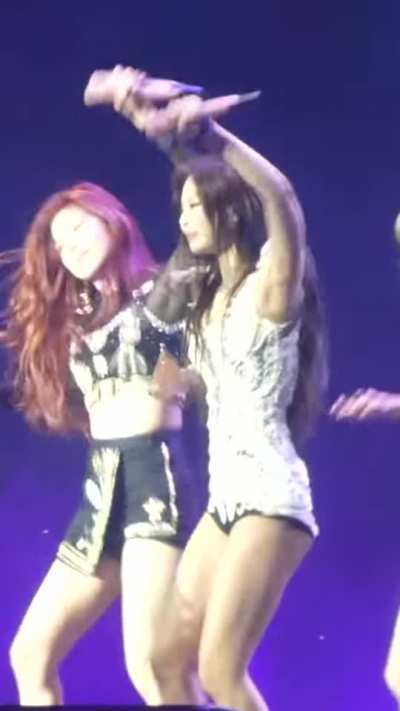 Jennie's butt cheeks