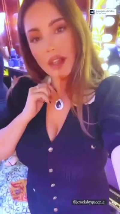 Cleavage.... regular/contrast correction/slow motion