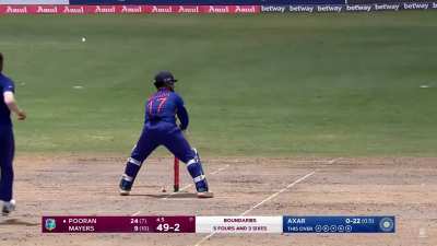 Naughty Rishabh Pant 🌚