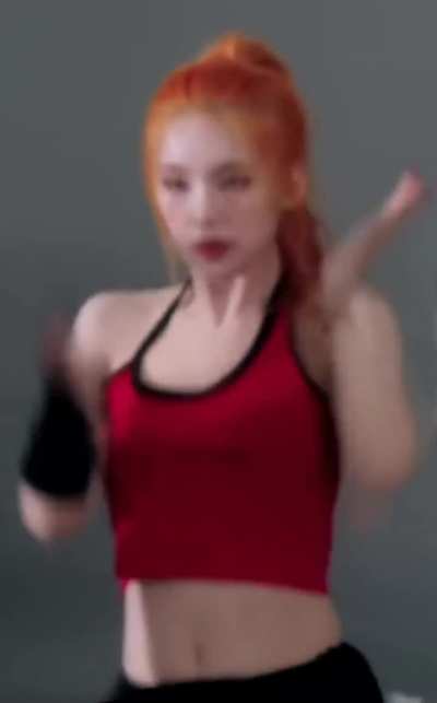 Yeji (Loving ITZY's Braless era🍒💖)