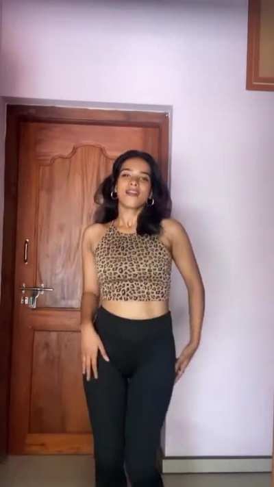 Aiswarya Sreenivasan 🥵💦