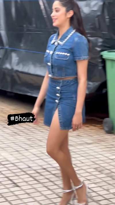 Janhvi Kapoor [old]