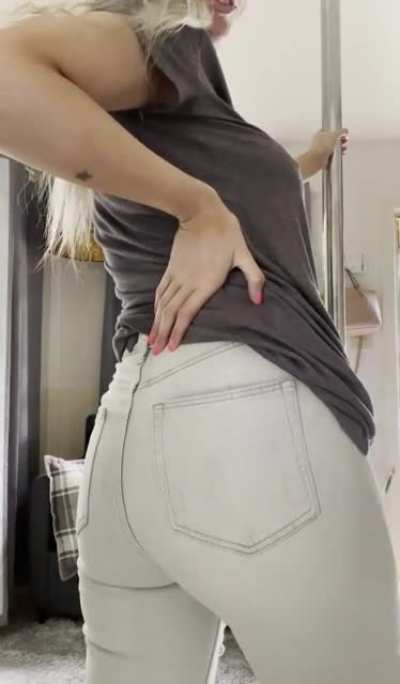 I know y&rsquo;all like jean farts