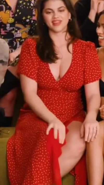 Fallon Smythe (Entertainment Weekly)