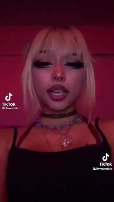 A collage I made of one of the cringiest trends I&rsquo;ve come across on Tik Tok. How can this many people just not be embarrassed?