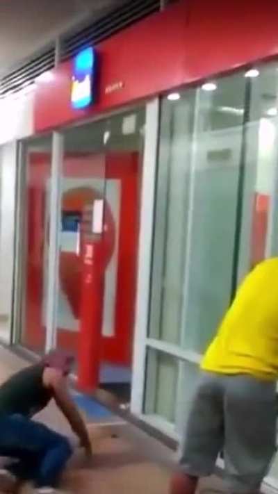Fica quietinho e n&atilde;o se mexe!