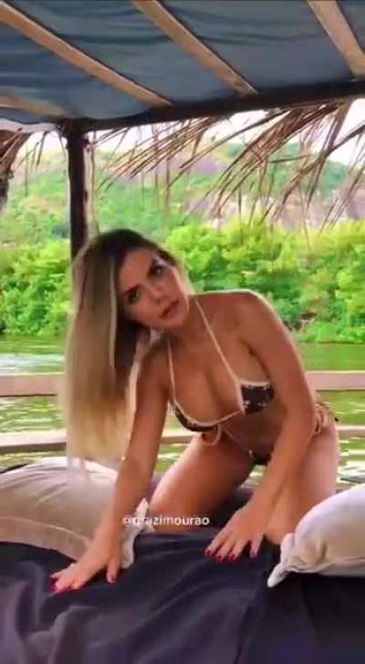 Grazi Mourao