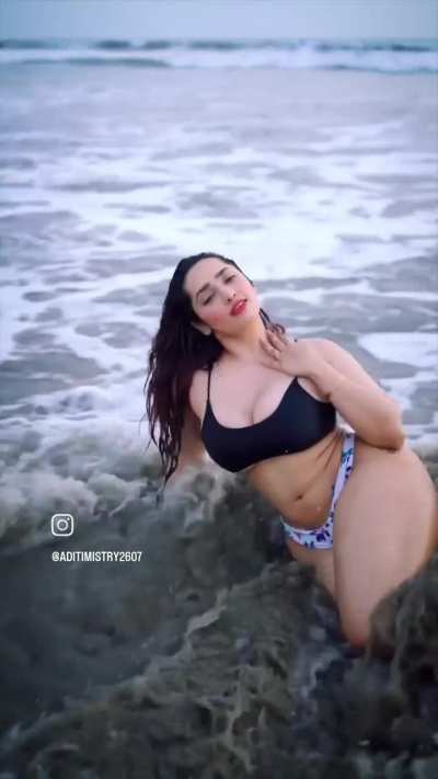 Aditi mistry
