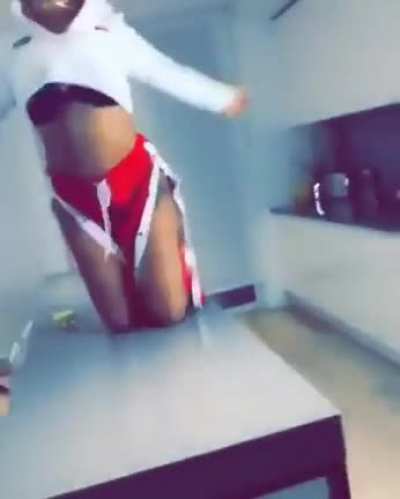 Table topper