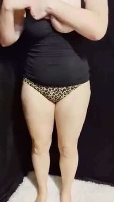 curvy 37yo mommy body still stroke worthy a fuck?