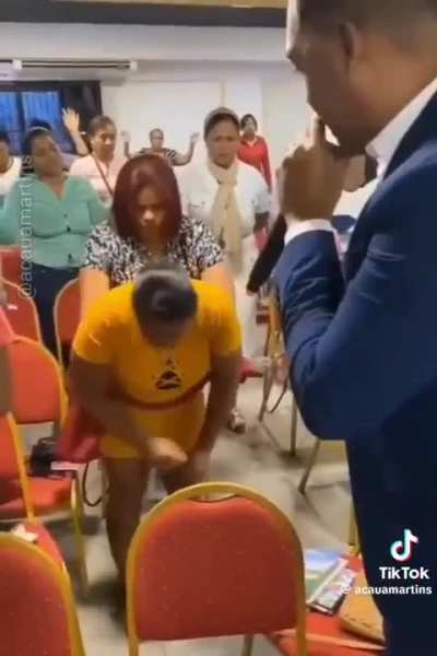 Tem labareda! Labareda, labareda, labareda. Am&eacute;m 