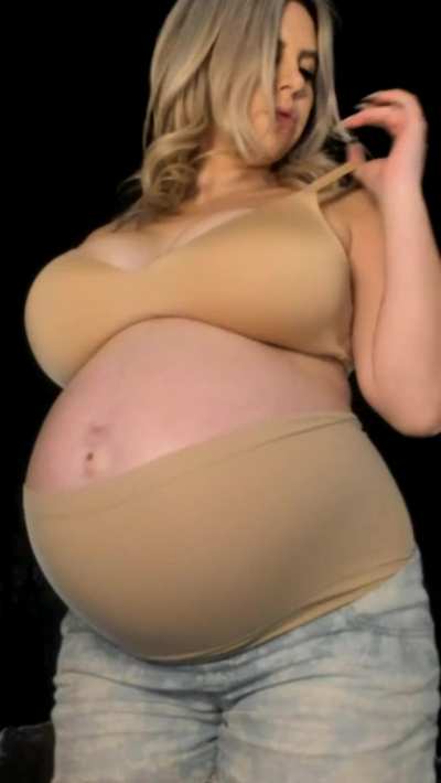 Would you let a pregnant MILF ride you?