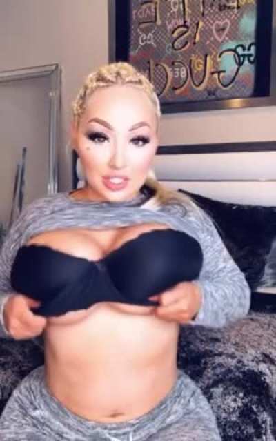 Cute ebony [drop]