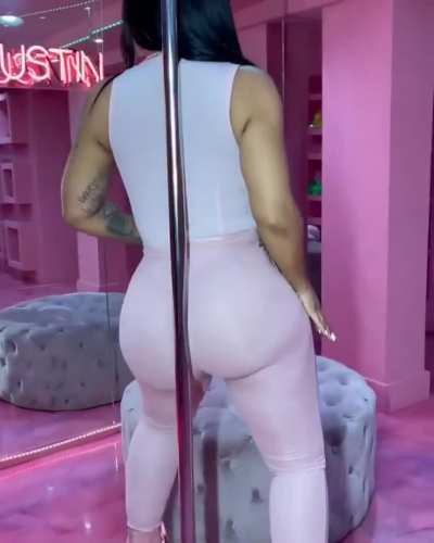 Ari Fletcher @therealkylesister
